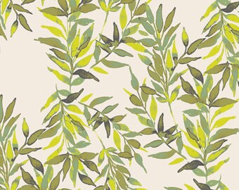 Può includere: Motivo ripetuto di foglie stilizzate verdi e gialle su sfondo crema. Le foglie sono disposte in linee diagonali, creando un design botanico naturale. Il motivo è adatto per tessuto o carta da parati.