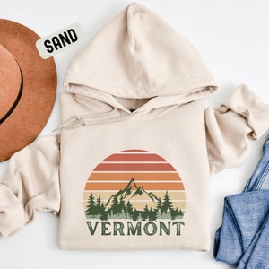 Vermont Hooded Sweatshirt, College Sweatshirt, Burlington Hoodie - Vermont Sweatshirt, Vacation Vermont Hoodie, Vermont Gift
