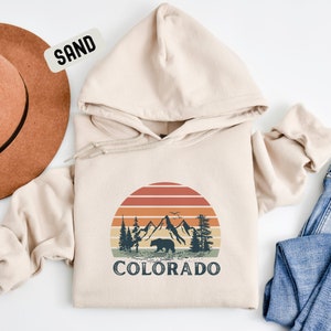 Colorado Crewneck Hoodie Retro Sunset Hoodie Rocky Mountains Sweatshirt Hiking Sweatshirt Outdoor Shirt Travel Shirt Vacation Shirt