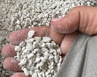 Crushed Oyster Shells & Calcium in 1 pound Bags
