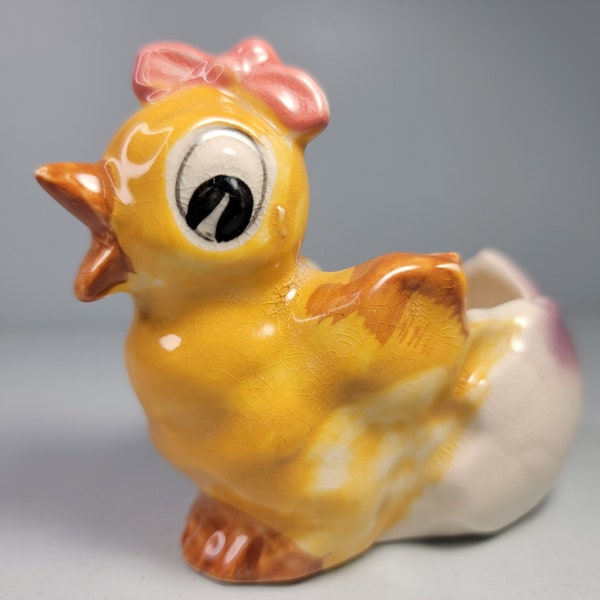 Chick ceramic planter