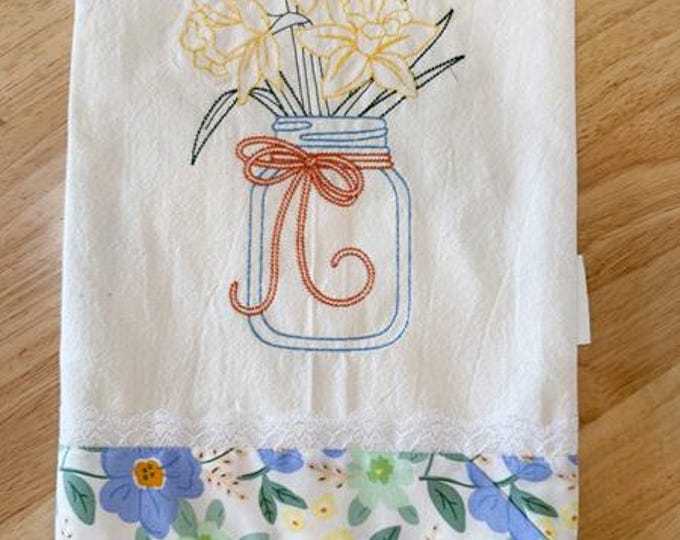 Kitchen Tea Towel With Daffodils