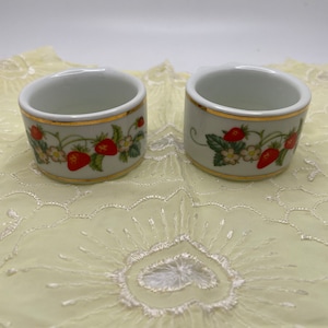 Vintage Avon Porcelain Strawberry Napkin Rings