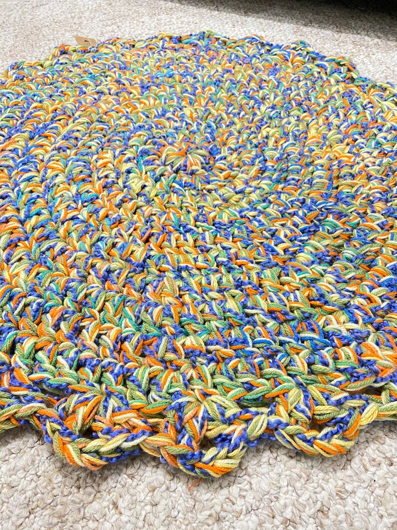 Crochet rug circle rug bulky scrap yarn rug sustainable yarn Etsy