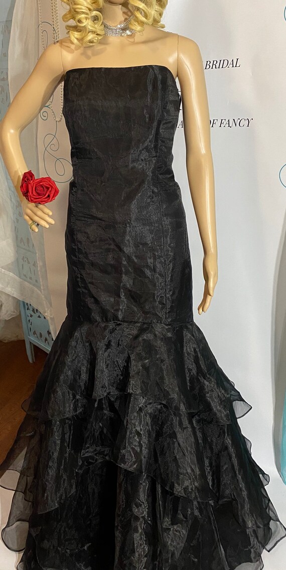 Black mermaid organza gowns size 16