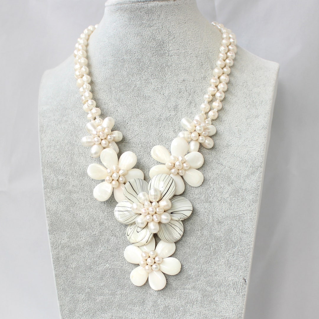 18'' Natural White Shell Flower Necklace Pearl Necklace Choker Necklace ...