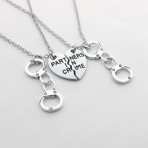 Socios en collar del crimen, collar de la brújula, regalo BFF, collar hermano, collar de las hermanas, mejor amigo collar regalos de Navidad.