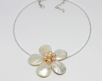 18'' Natural  White  Shell Flower Pearl  Necklace choker necklace Mother Of Pearl Necklace