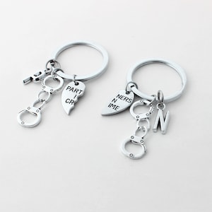 Carta inicial personalizada Socios en llavero del crimen, llaveros de la brújula, regalo de bFF, llavero hermano, llavero de las hermanas, llavero del mejor amigo