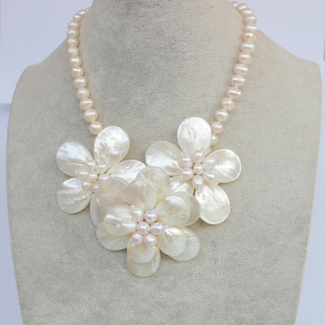 18'' Natural White Shell Flower Necklace Pearl Necklace Choker Necklace ...