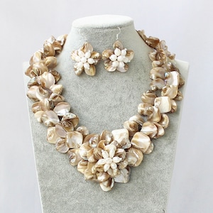 Natural  Shell Flower Necklace  Pearl  Necklace choker necklace  Shell   Pearl  earrings Mother&#39;s Day gift, birthday present, wedding gift