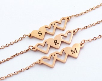 Pulsera personalizada con letras iniciales grabadas para madre, hija, hermana, mejor amiga para 3, regalo familiar, regalo del Día de la Madre, pulsera de 3 corazones