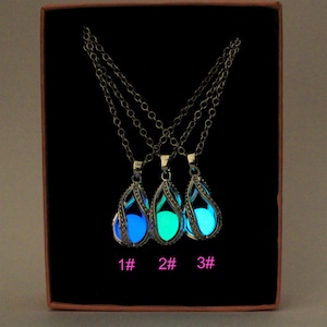 Glowing Necklace Glow in the Dark Necklace, Glowing crystal necklace, Best friends, boyfriend girlfriend  couple gifts, Christmas gifts .