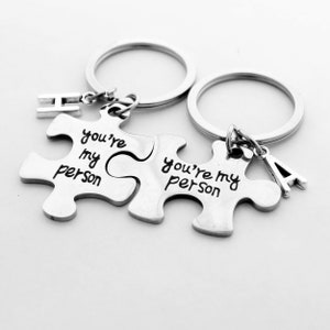 Conjunto de 2 llaveros de letras iniciales personalizados,"usted es mi persona" llavero, llavero pieza rompecabezas, rompecabezas de llaveros de parejas, regalo familiar