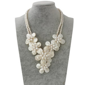 18&#39;&#39; Natural  White  Shell Flower Necklace Pearl  Necklace  choker necklace Mother&#39;s Day gift, birthday present, wedding gift