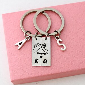 Chaveiro com letra inicial personalizada, chaveiro Você é meu rei (rainha), chaveiro de casal, presentes de namorado e menina, presentes de amigos, presentes de Natal