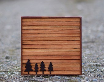 Handgemachte Holz Wand Kunst - Altes Holz von PNW “Kiefer” - Moderne Wand Kunst - Recycelte Dielen Dielenboden mit Bäumen links