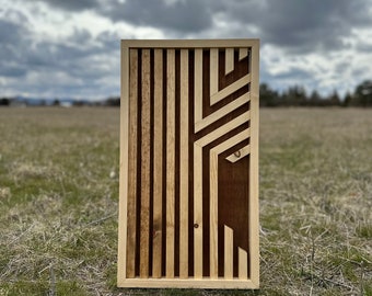 Geometrisches Holzkunstwerk mit Farbverlauf – Moderner Wandbehang für Zuhause, Büro und Wohnzimmer – Upcycled-Holz