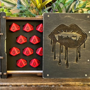 Vampire the Masquerade Dice Box With D10 Dice Set Vampire the
