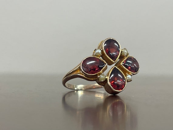 14KT Garnet Cabachon and Seed Pearl Ring - image 3