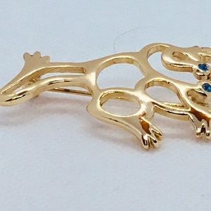 Cute Frog Pin Gold Tone Brooch