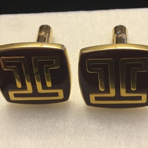 Auckland signed cuff links vintage 1960&#39;s goldtone burgundy enamel rare shipping included Canada