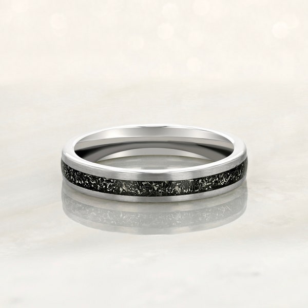 STARLIGHT - Wolfraamcarbide zilveren ring 4 mm met gemalen meteoriet