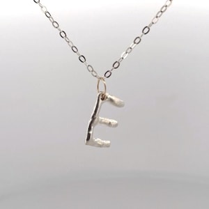 Joyería con letra E, plata pura hecha a mano, aro amarillo de 14 quilates, cadena de plata esterlina