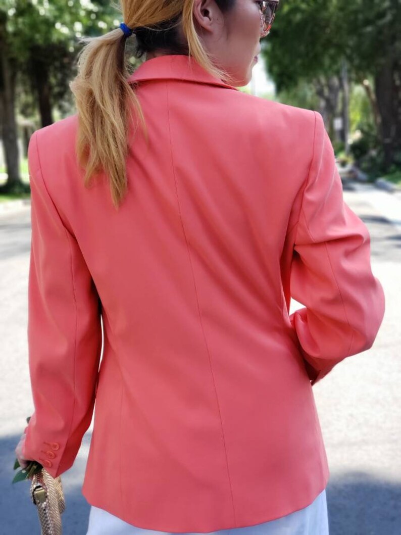 Harv\u00e9 Benard Pink suit jacket