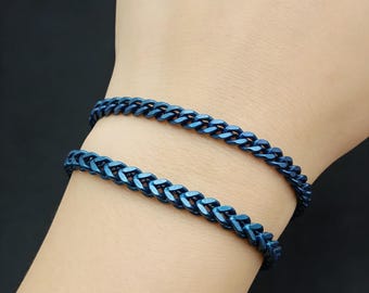Deep Blue Titanium Chain Bracelet: Hypoallergenic Welded Men's Jewelry