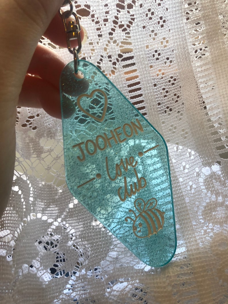 Monsta x JOOHEON Love Club Hotel Keychain Fan made Kpop Keychain cute bee