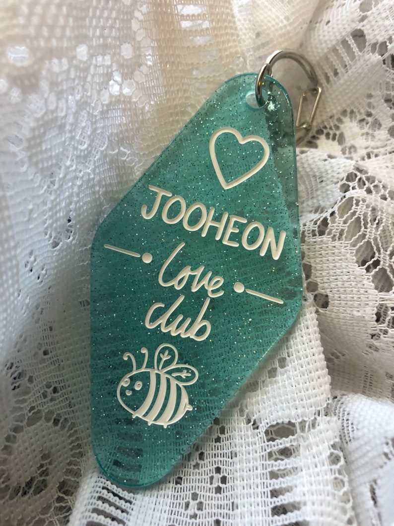 Monsta x JOOHEON Love Club Hotel Keychain Fan made Kpop Keychain cute bee
