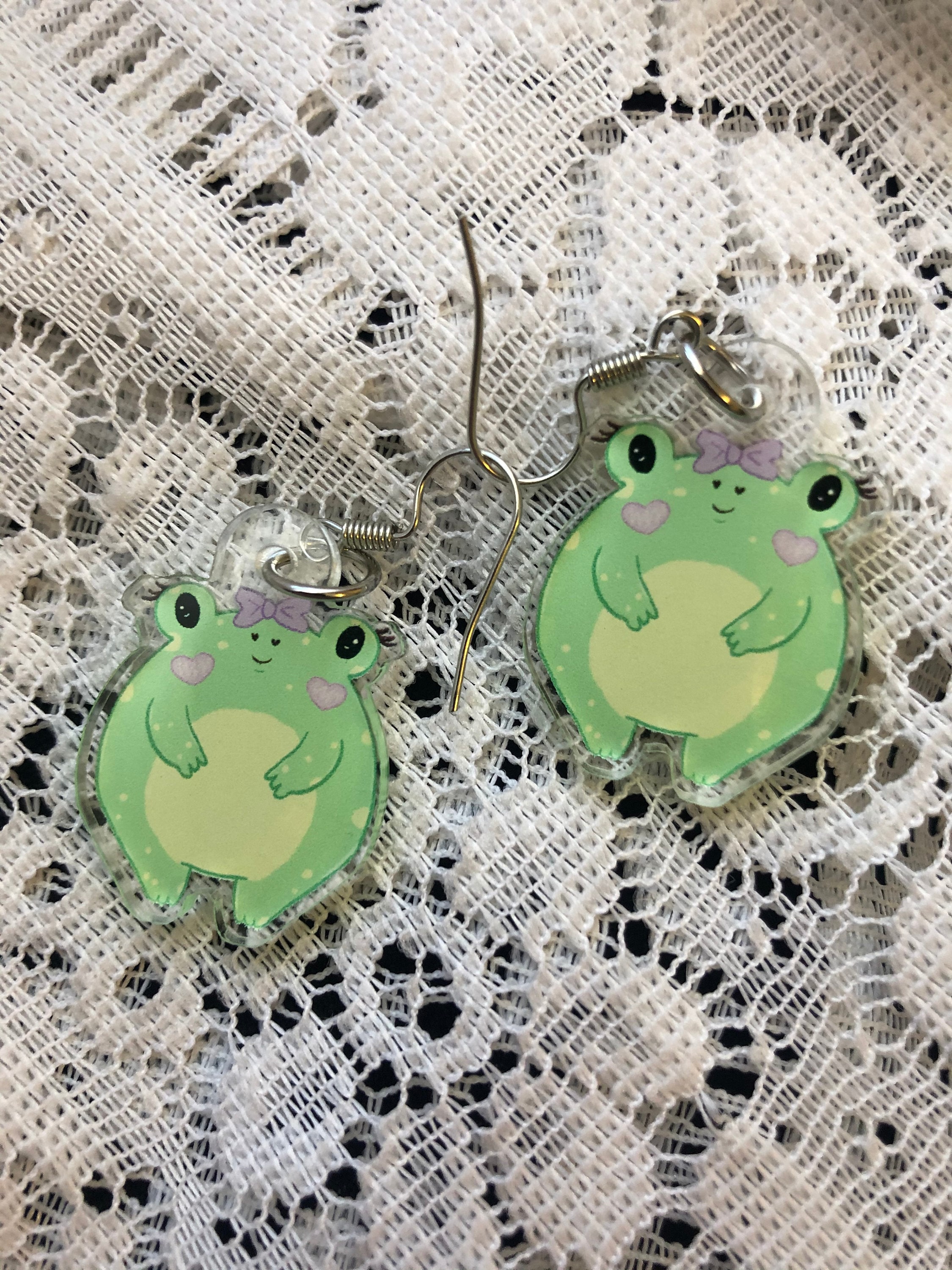Cute froggie earrings acrylic green frog earrings Etsy