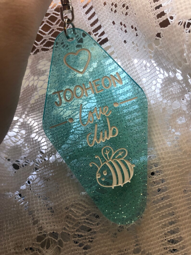 Monsta x JOOHEON Love Club Hotel Keychain Fan made Kpop Keychain cute bee