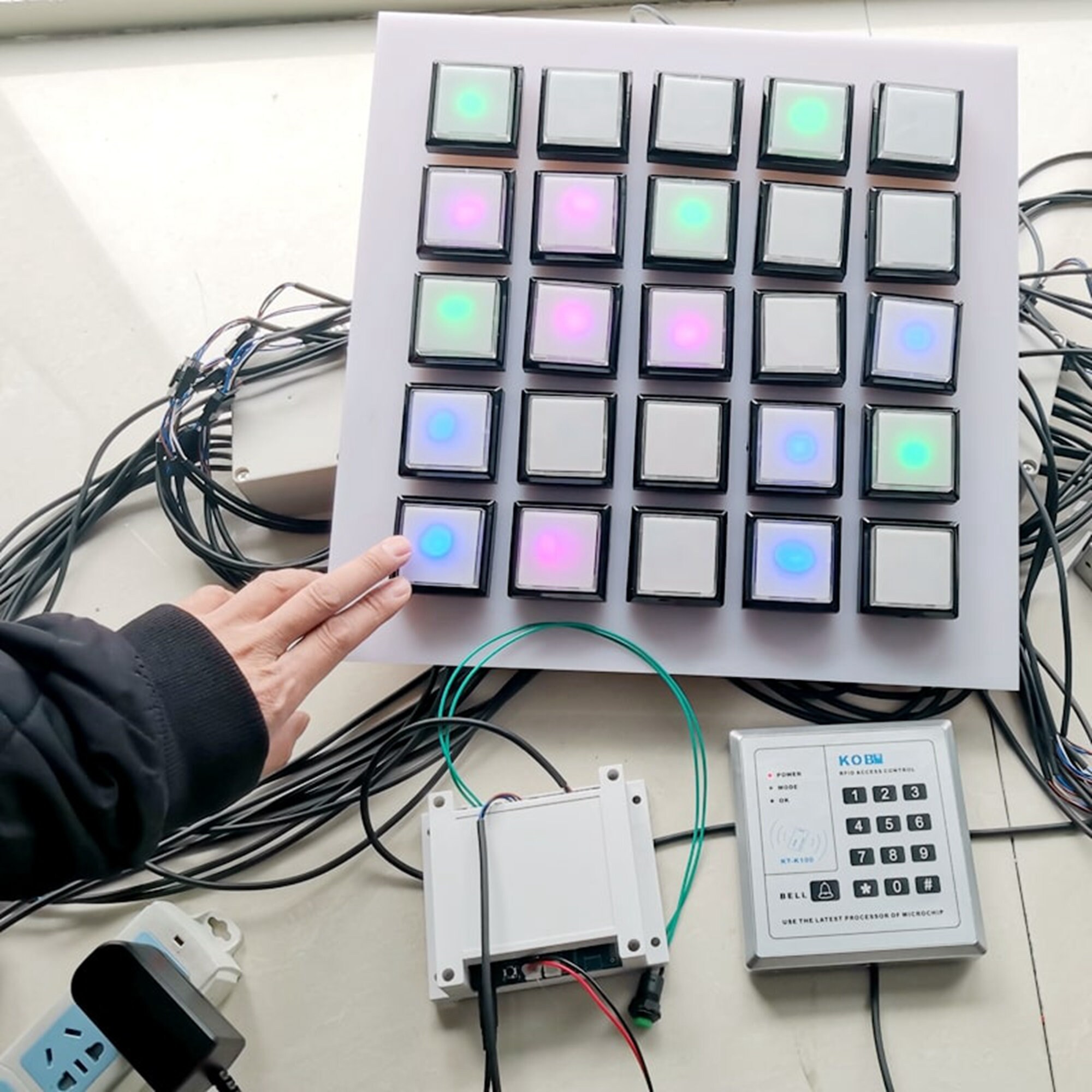 Real Life Simon Says Game for Escape Rooms, Mindblowing Color Sequence ...
