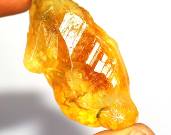 Zafiro amarillo natural en bruto semitransparente, certificado por EGL, de 190,0 quilates (6LNP).