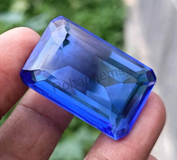 Pierre Précieuse Taillée émeraude En Tanzanite Bleue De 90,30 Carats - Création Labo, Qualité Excellente
