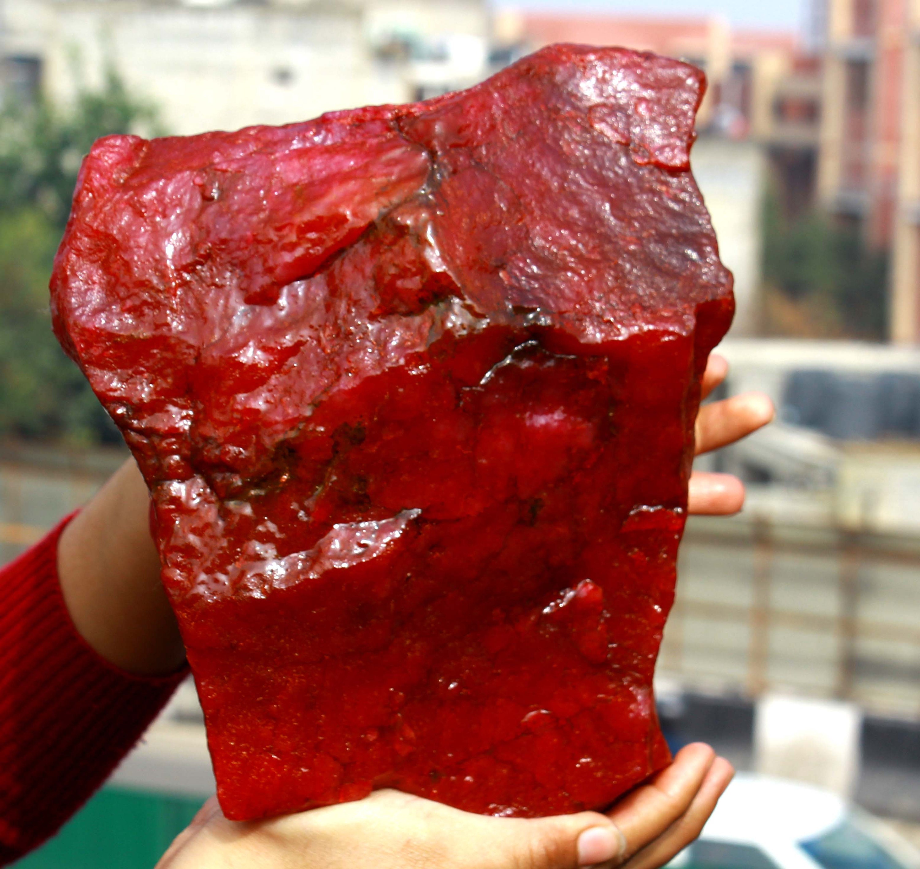 Red Ruby Rough Loose Gemstone 32625.00 Ct 6.500 Kg Certified