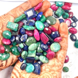 Emerald Sapphire Ruby Wholesale Price ! 500 Carat Certified Natural Superb Quality Mix Shape Emerald Ruby Sapphire Gemstone Mix Lot NAI