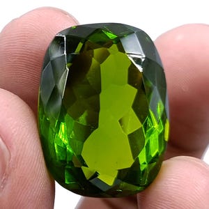 Green Peridot Pear Cut Precious 72.00 Ct Extremely Rare Natural Peridot Excellent CERTIFIED High Quality Free Standard Delivery 4DSG