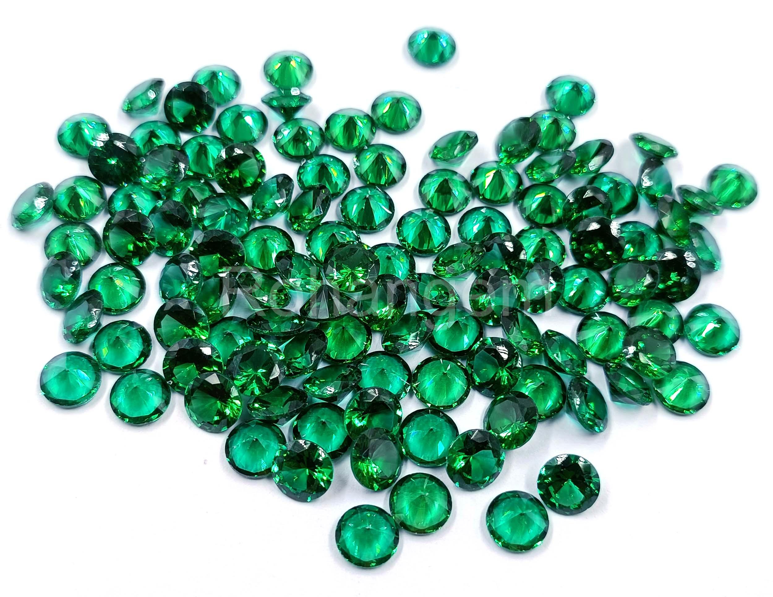 Pierre Précieuse Émeraude Naturel Desseré 10.00 CT Vert Cut Forme Pierre Précieuse Émeraude Naturel Desseré 10.00 CT Vert Cut Forme