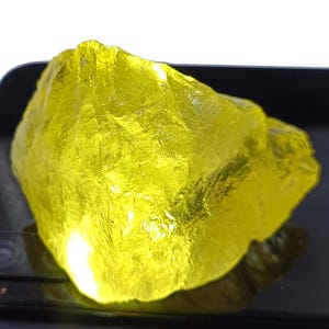 Natürlicher Lemon Topas Rar 328.00 Karat | Zertifizierter brasilianischer Edelstein | Ungeschliffener facettierter Edelstein 5AJL