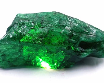 Emerald 500-600 Natural Certified Loose Gemstone Green Emerald Raw Chunk Rough Shape From Colombian  Healing Earth-Mined High-Quality