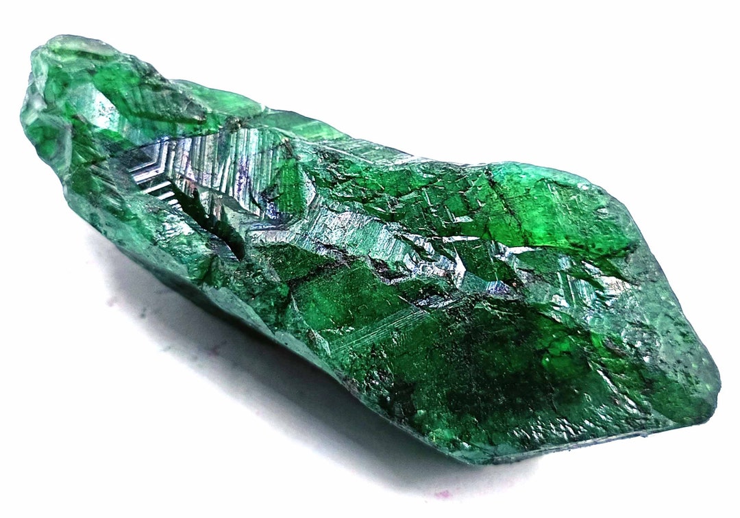 92,20 Carats émeraude Verte Créée En Laboratoire (colombienne) - Coupe Ronde, Brut