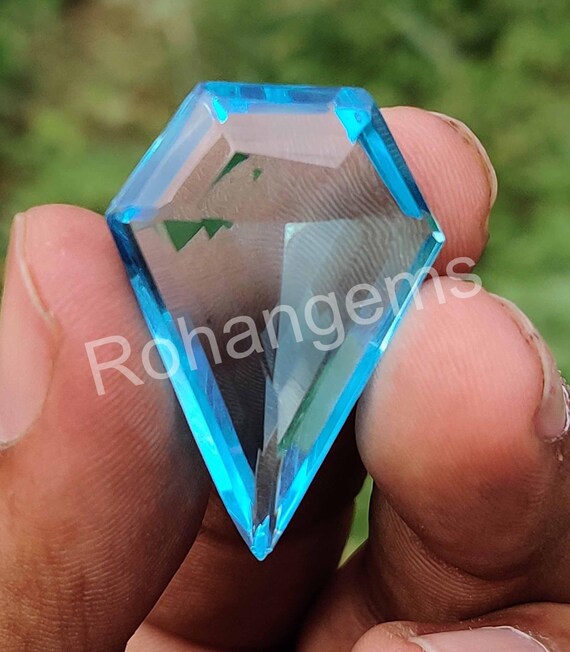 Topaze Bleue Naturelle Du Brésil – 7,35 Carats – Taille Diamant – Pierre De Collection