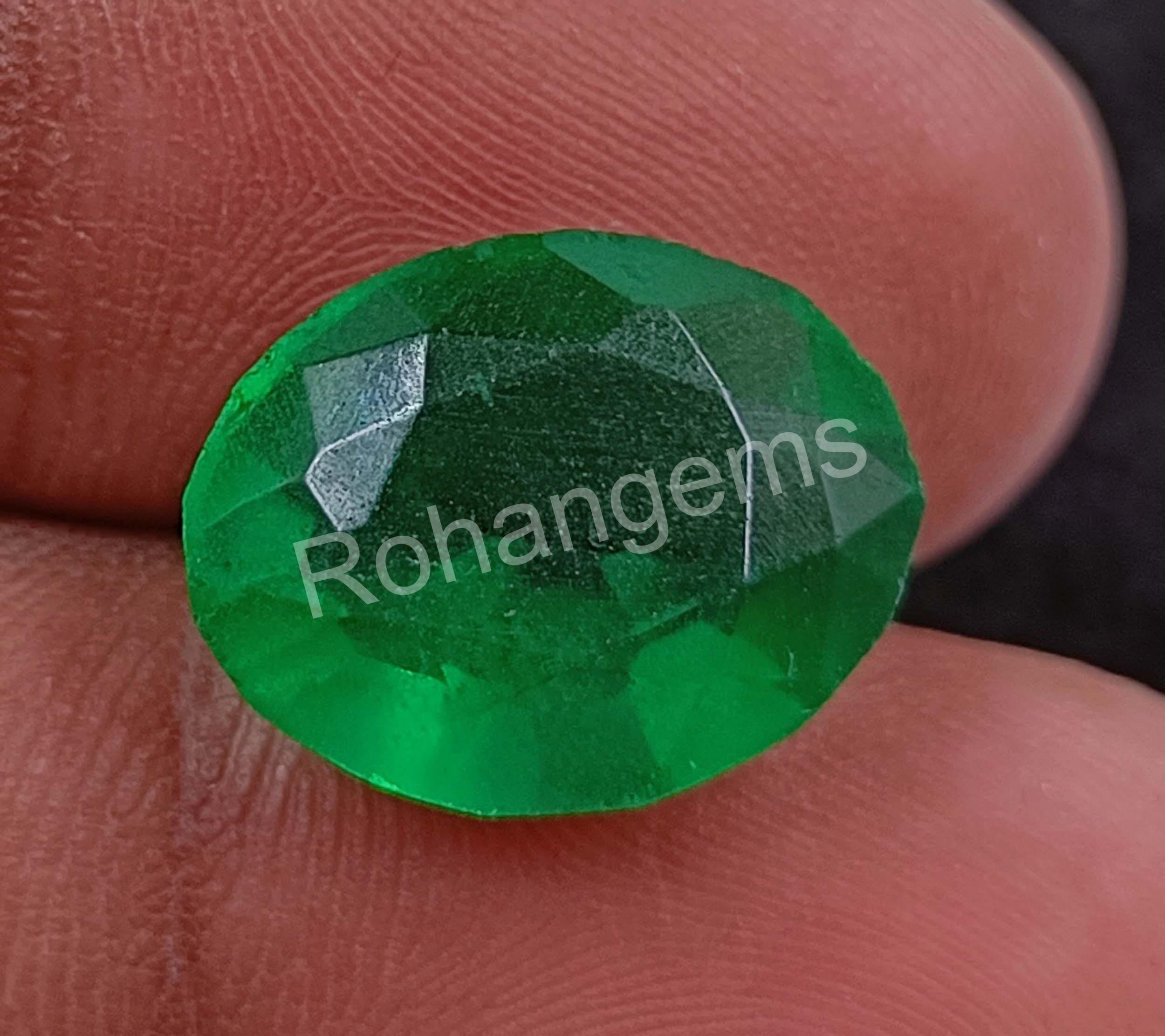 Émeraude Verte Naturelle De Colombie - 18,07 Carats - Taille Poire, Certifiée GIL - Pierre Fortement Incluse