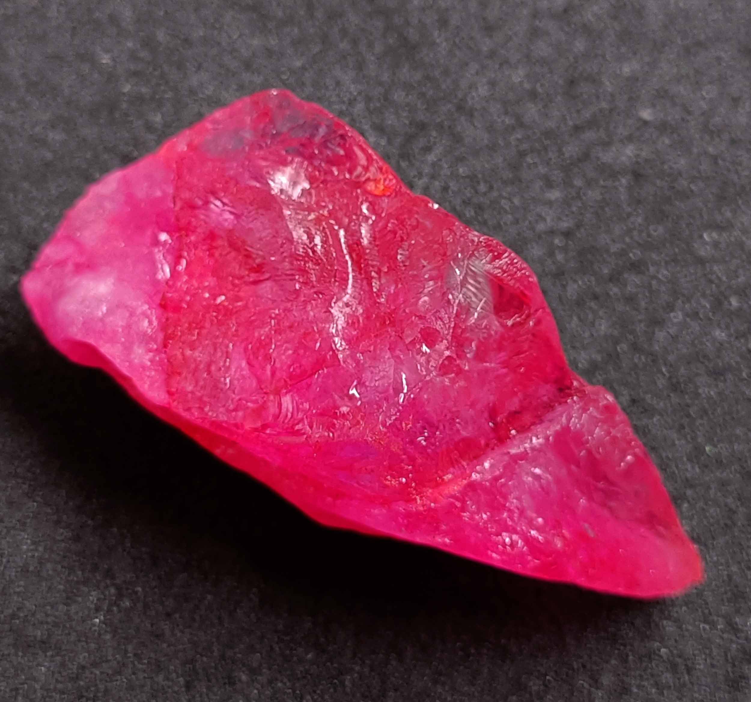 Ruby Rough 260-280 Ct Certified Real Red Ruby Rough Natural