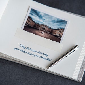 Open guest book / photo album