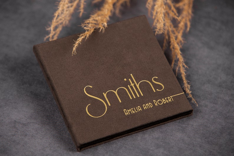 Luxury brown personalized USB flash drive box with golden names on cover