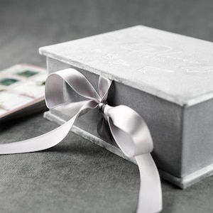 Custom picture storage box, wedding photo box for 4x6, 5x7 or 6x9 prints, velvet wedding box, memory keepsake photo storage box